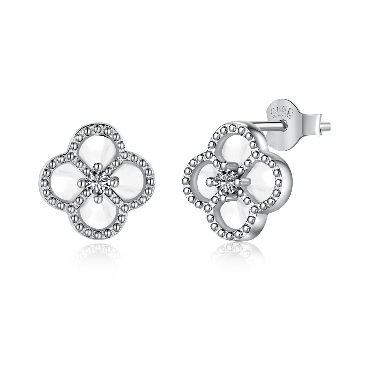 Pendientes exquisitos con forma de flor de trébol de cuatro hojas