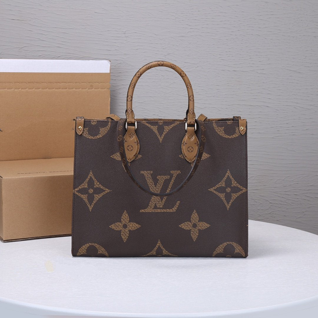 LIENZO GIGANTE CON MONOGRAMA ONTHEGO MM DE 35 CM