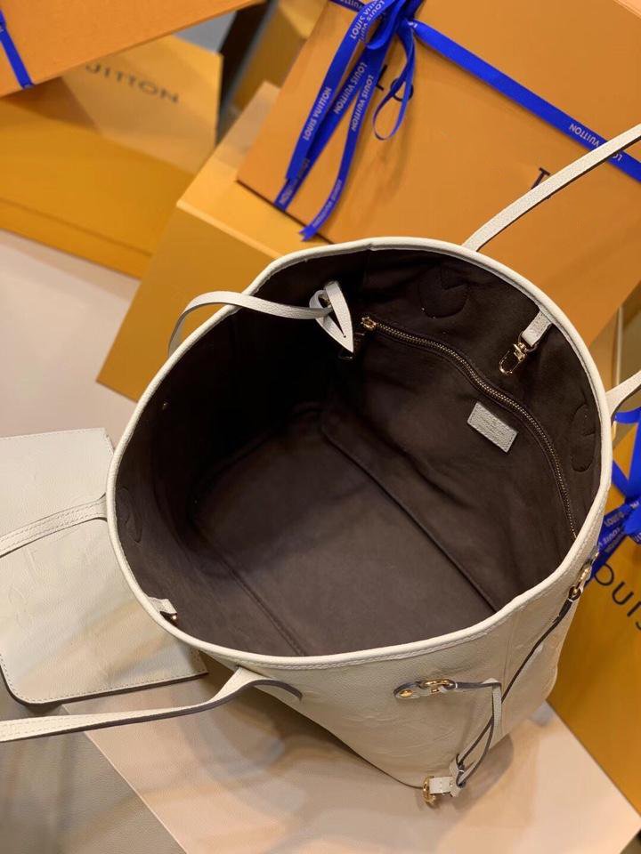 NEVERFULL MM 32 CREMA CUERO DE VACUNO REVESTIDO