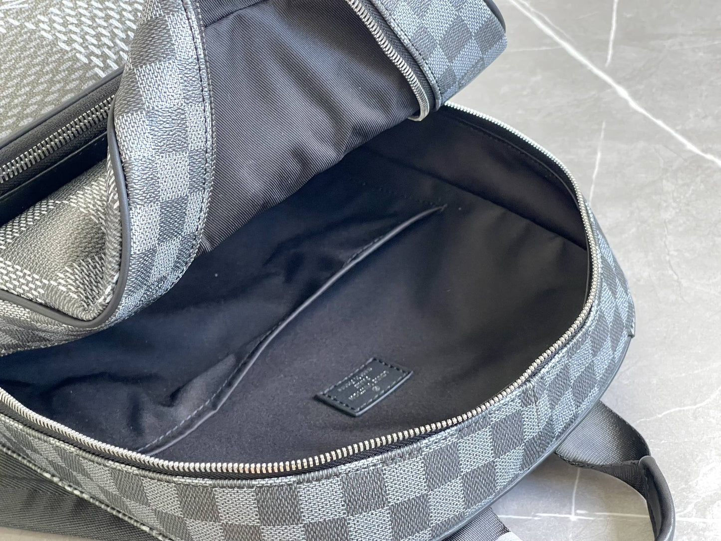 SAC À DOS CAMPUS 30 GRIS DAMIER GRAPHITE