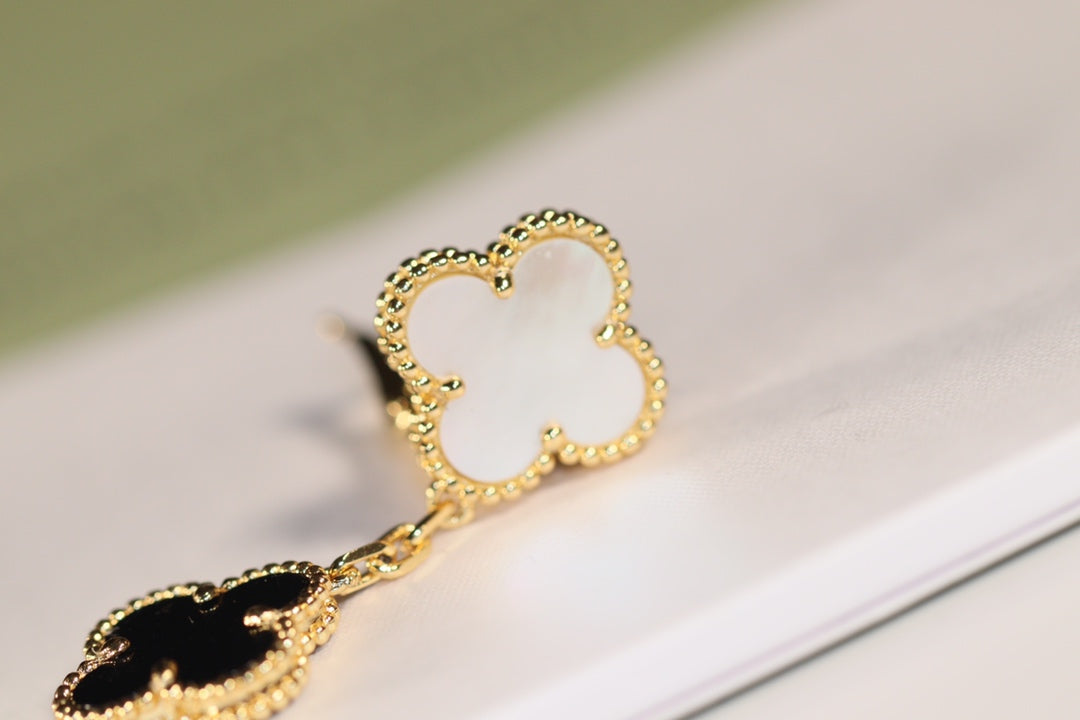 DIANA CLOVER EARRINGS GOLD ONYX MOP 3 MOTIF