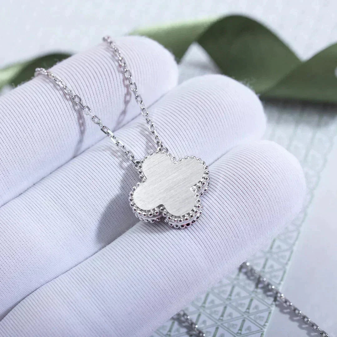DIANA CLOVER 15MM DIAMOND LASER NECKLACE SILVER