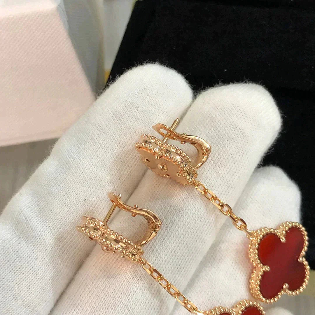 PENDIENTES DE CORNALINA LÁSER CON 2 MOTIVOS DE TRÉBOL DE DIANA