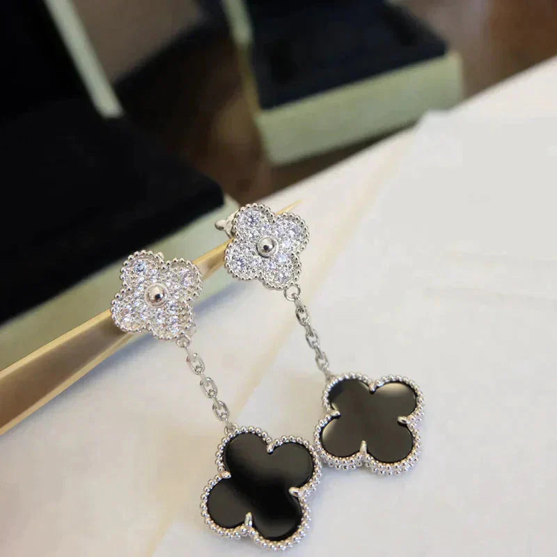 DIANA CLOVER 2 MOTIFS DIAMOND ONYX EARRINGS SILVER