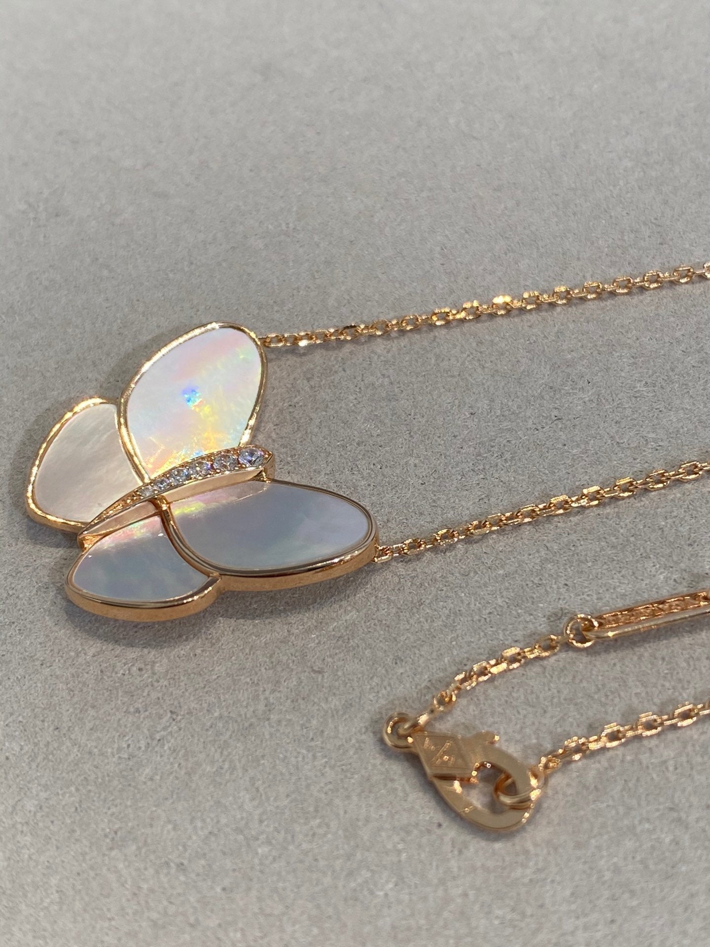 DIANA BUTTERFLY GOLD MOP DIAMOND NECKLACE