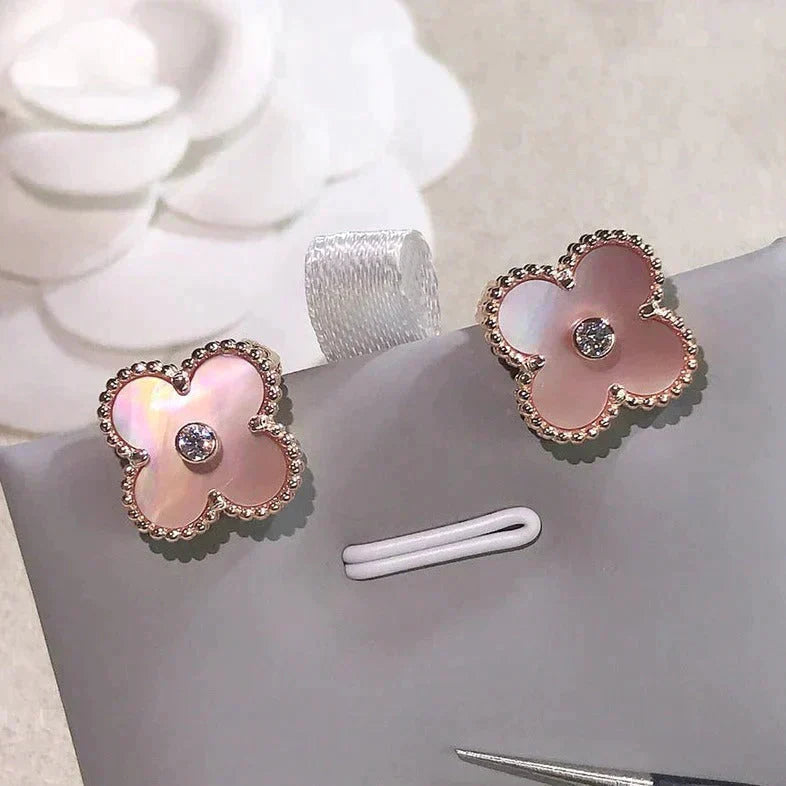 DIANA CLOVER MEDIUM 1 MOTIFS PINK MOP DIAMOND EARRINGS