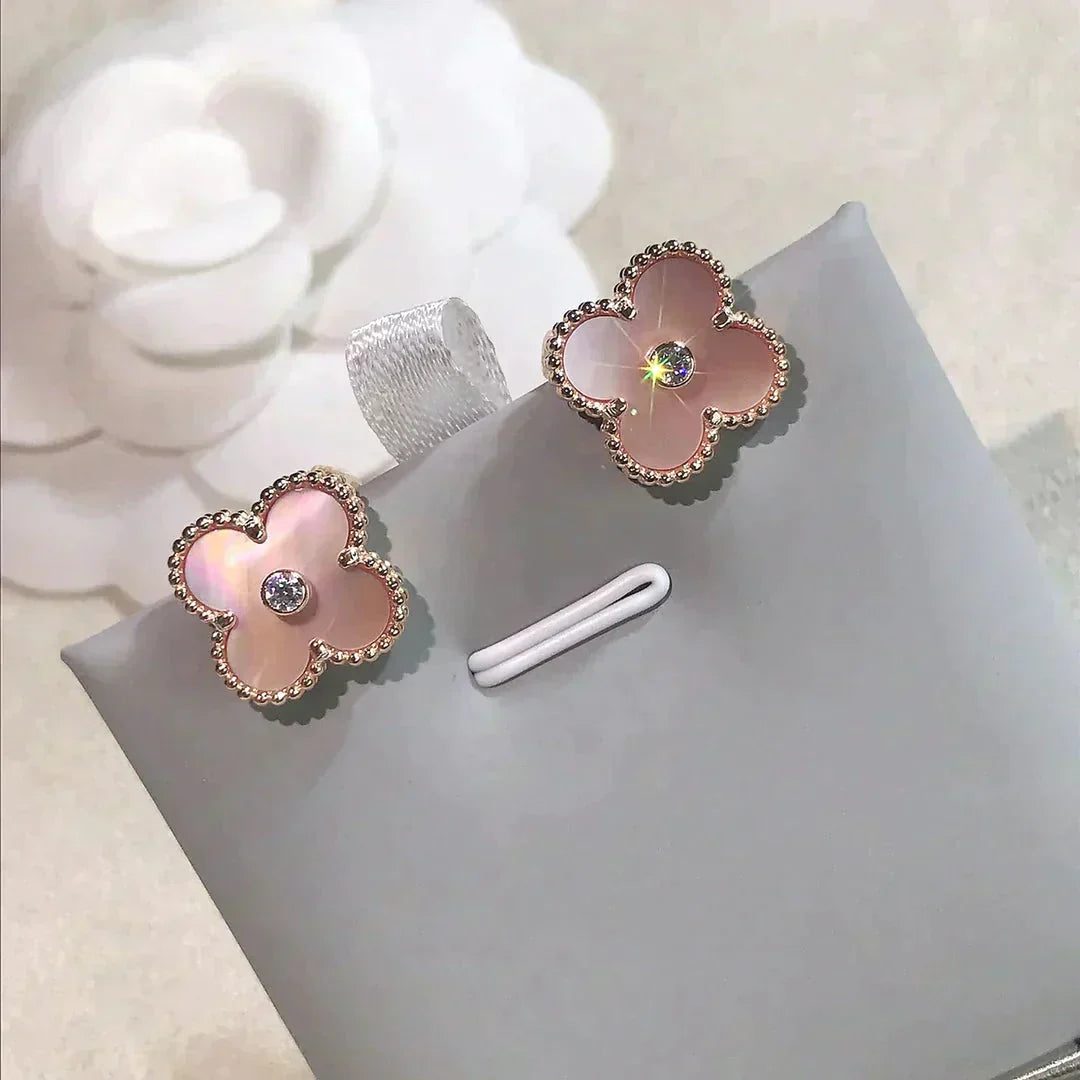 DIANA CLOVER MEDIUM 1 MOTIFS PINK MOP DIAMOND EARRINGS