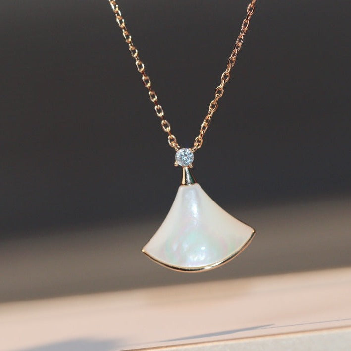 DIANA DREAM NECKLACE WHITE MOP PINK GOLD 1 DIAMOND