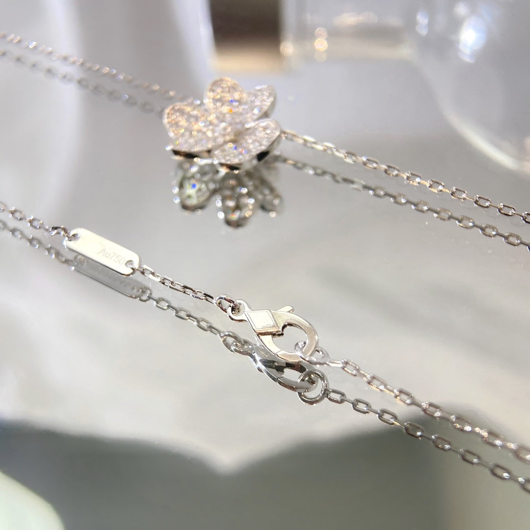 DIANA FLOWER DIAMOND NECKLACE