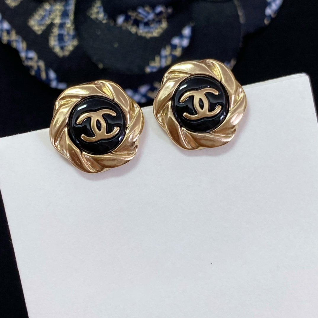 PENDIENTES MINI DOBLE C DE ORO Y NEGRO