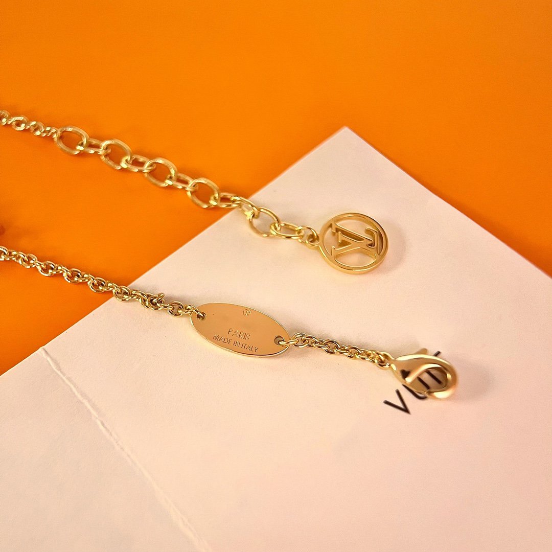 DIANA LOGO STAR MOTIF GOLD BRACELET