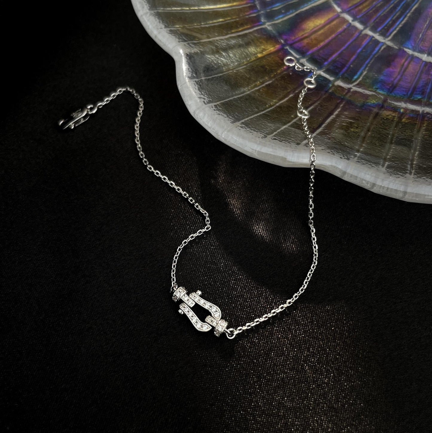 DIANA FORCE 10 - MINI MODELO DE ESLABONES DE CADENA CON HEBILLA DE DIAMANTE COMPLETO