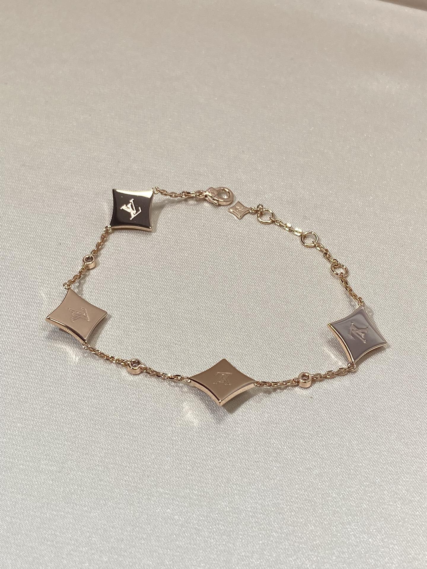 DIANA STAR 4 MOTIF MOP DIAMOND PINK GOLD BRACELET