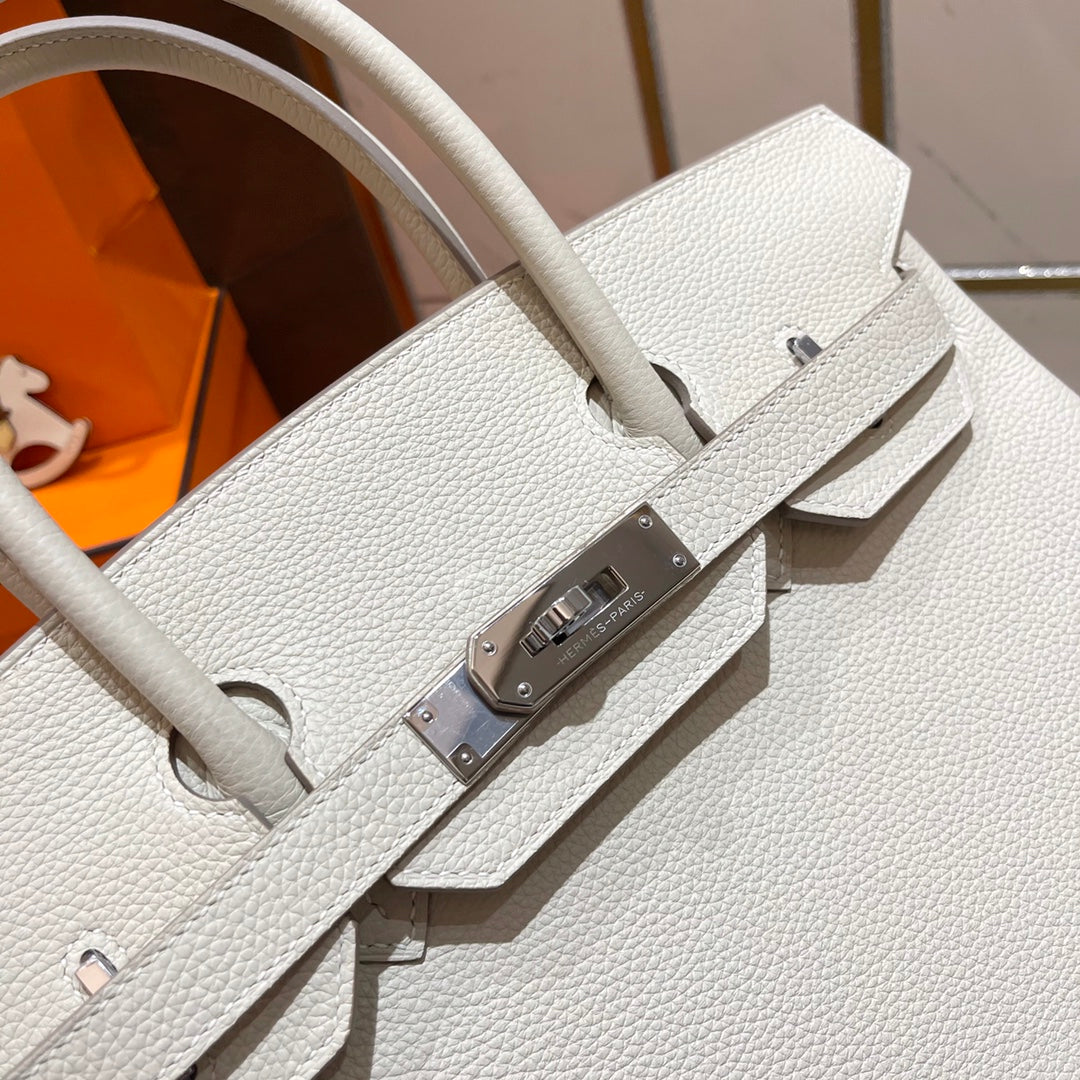 HM BIRKIN 30CM CUIR TOGO BLANC QUINCAILLERIE ARGENTÉE