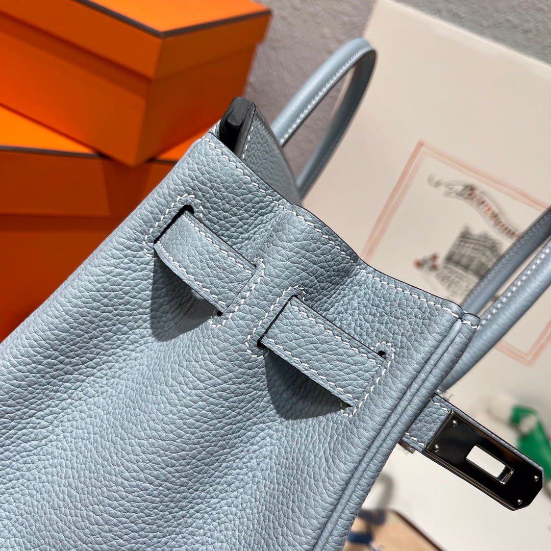 HM BIRKIN 30CM AZUL NUBE PIEL TOGO HIERROS PLATEADOS