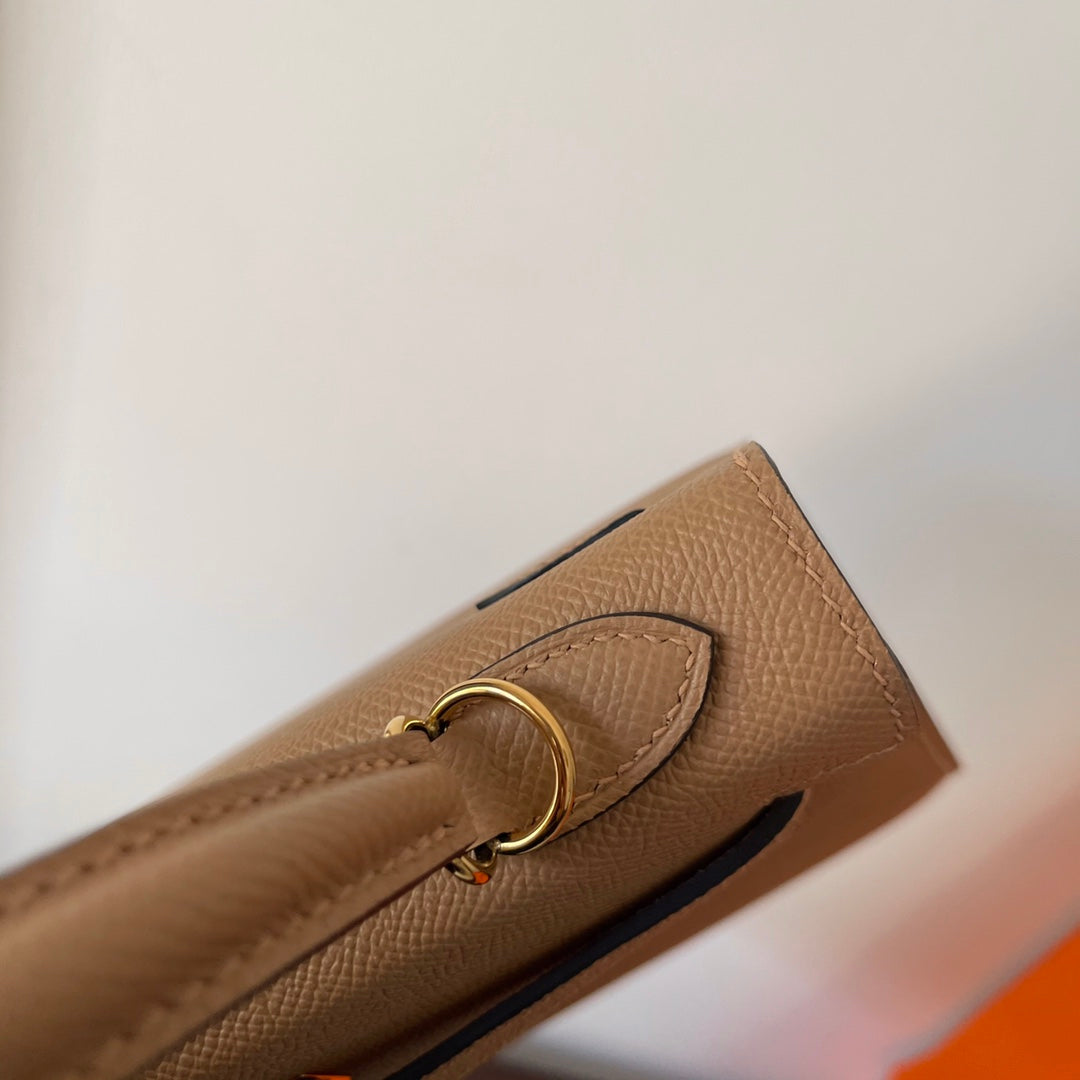HM KELLY 25 CM CUERO EPSOM BEIGE CON HERRAJES DORADOS