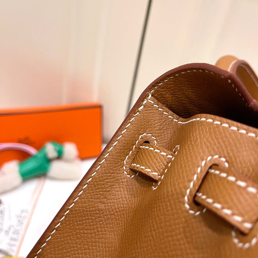 HM KELLY 25 CM ORO EPSOM CUERO HIERROS PLATEADOS