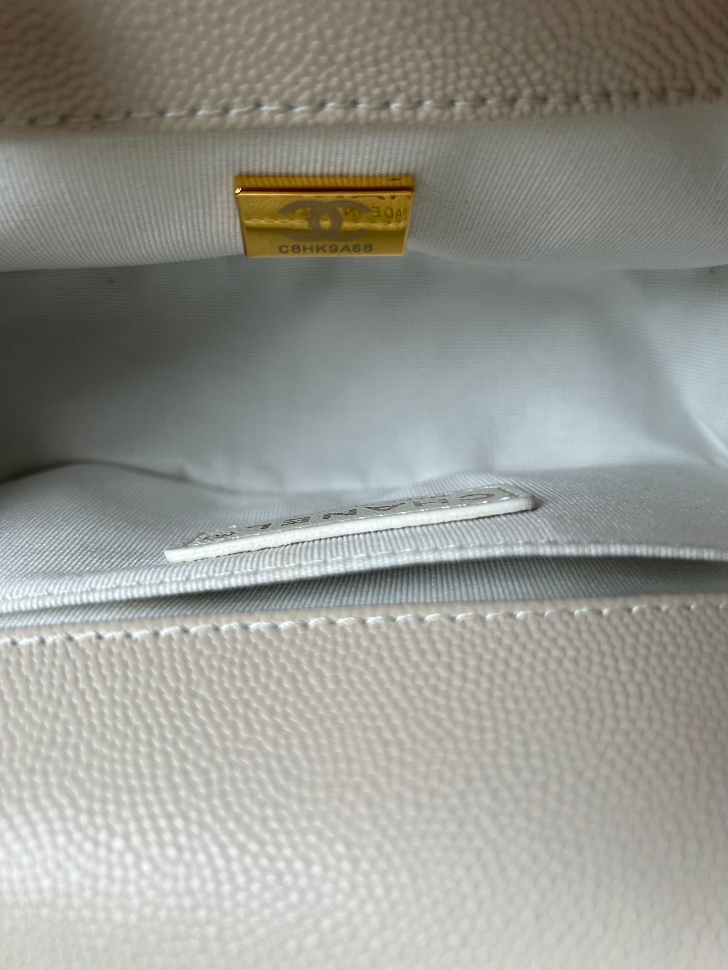 SAC GARÇON PETIT 20 CRÈME CAVIAR QUINCAILLERIE OR