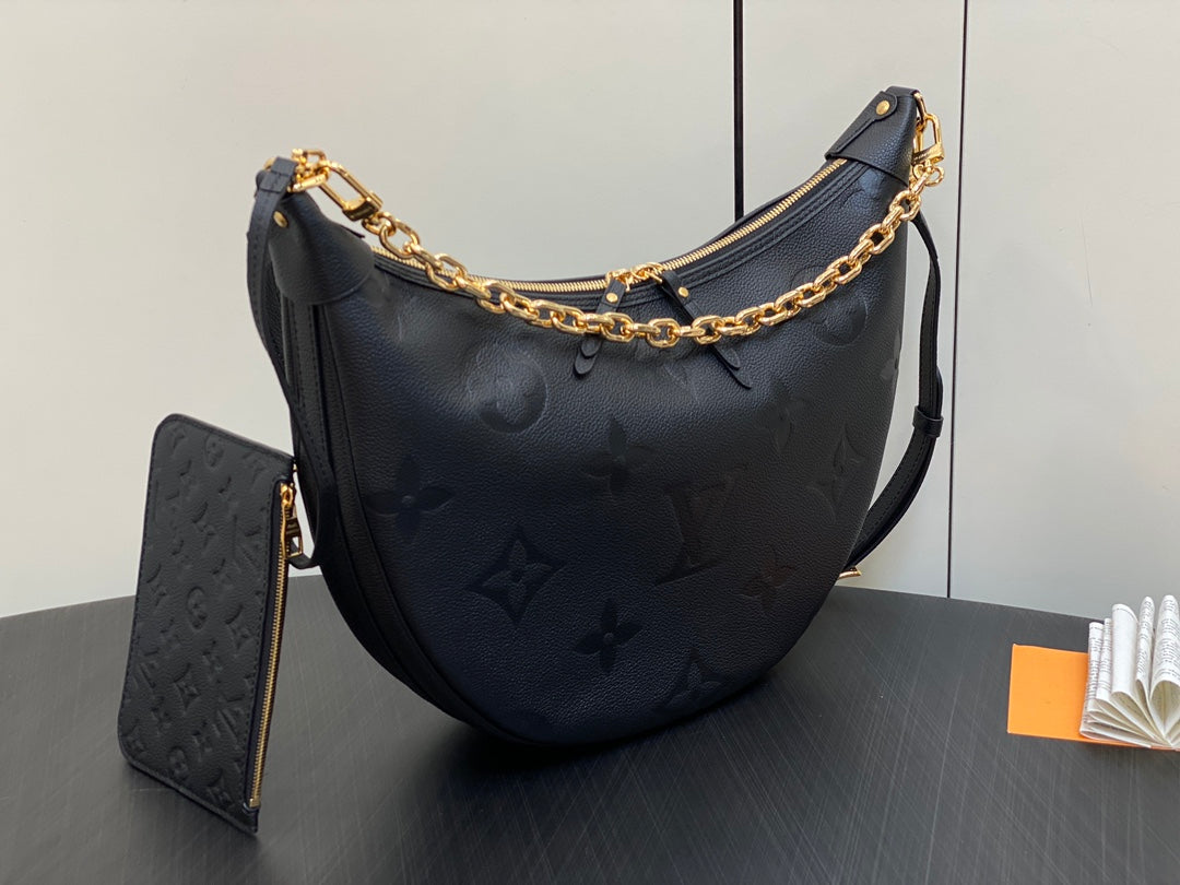 LOOP HOBO 38 NEGRO MONOGRAMA IMPRESO CUERO HARDWARE DORADO