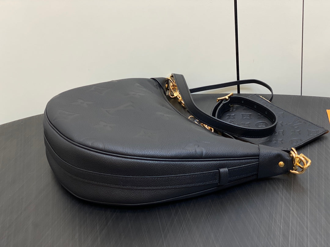 LOOP HOBO 38 NEGRO MONOGRAMA IMPRESO CUERO HARDWARE DORADO