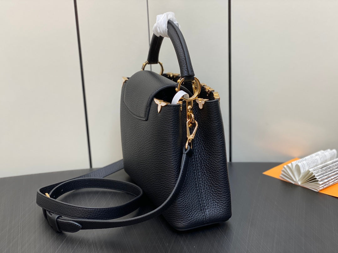 CAPUCINES BB 27 NEGRO TAURILLON HARDWARE DORADO