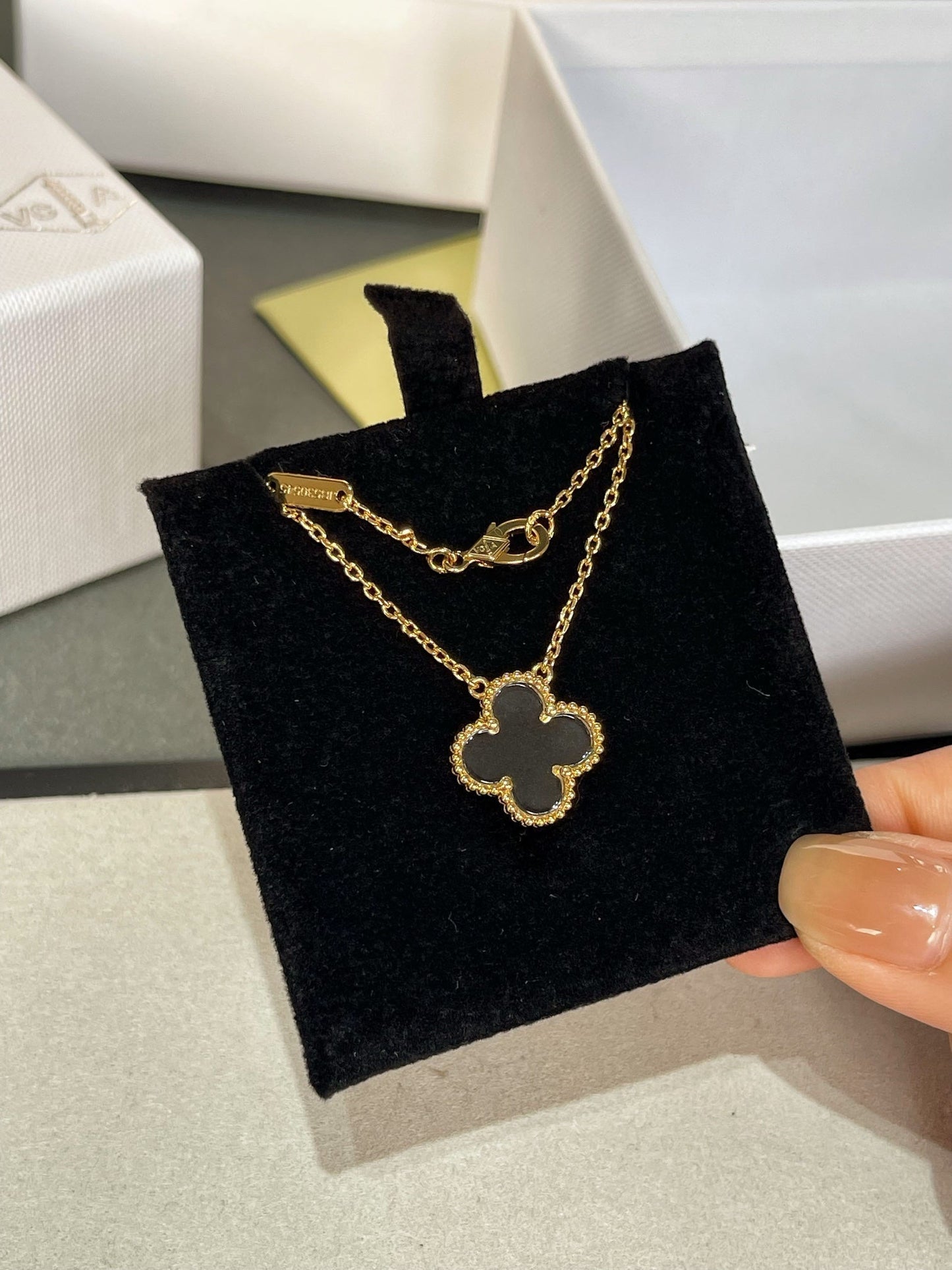 DIANA CLOVER ROCK CRYSTAL ROSE GOLD NECKLACE
