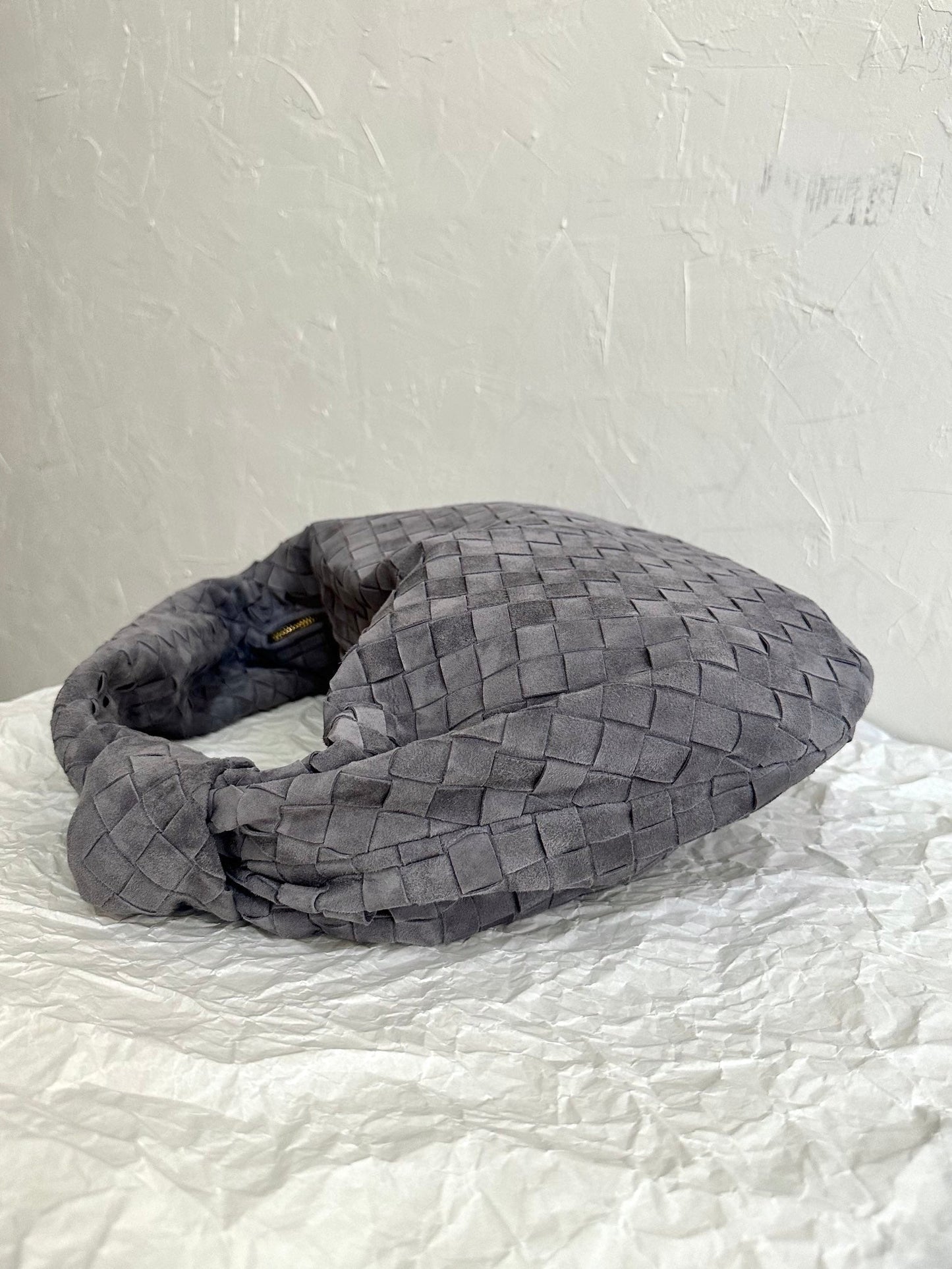 BV SMALL JODIE 48CM PIEL GAMUZA GRIS