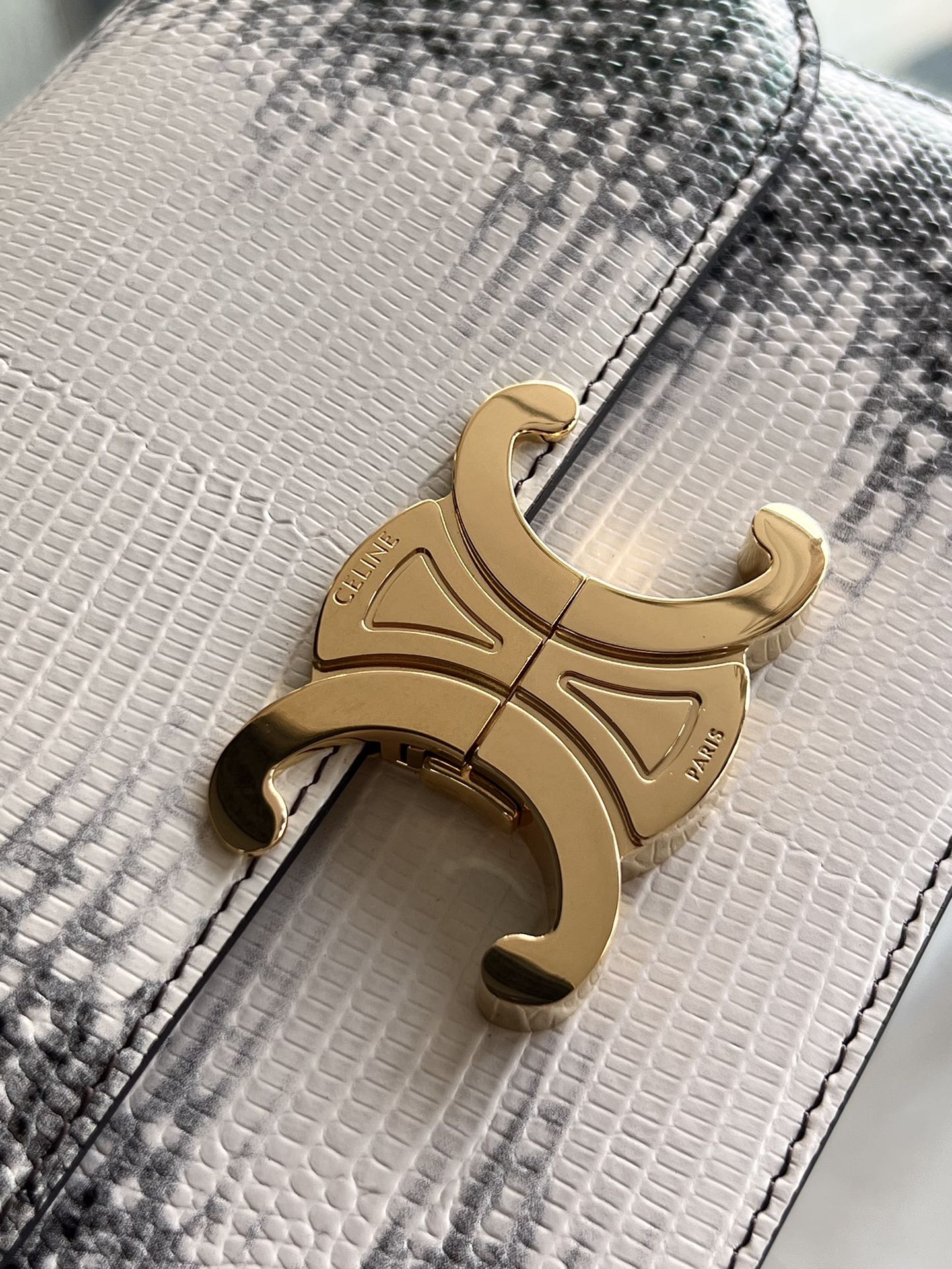 TEEN TRIOMPHE 18 COWHIE LÉZARD BROSSÉ