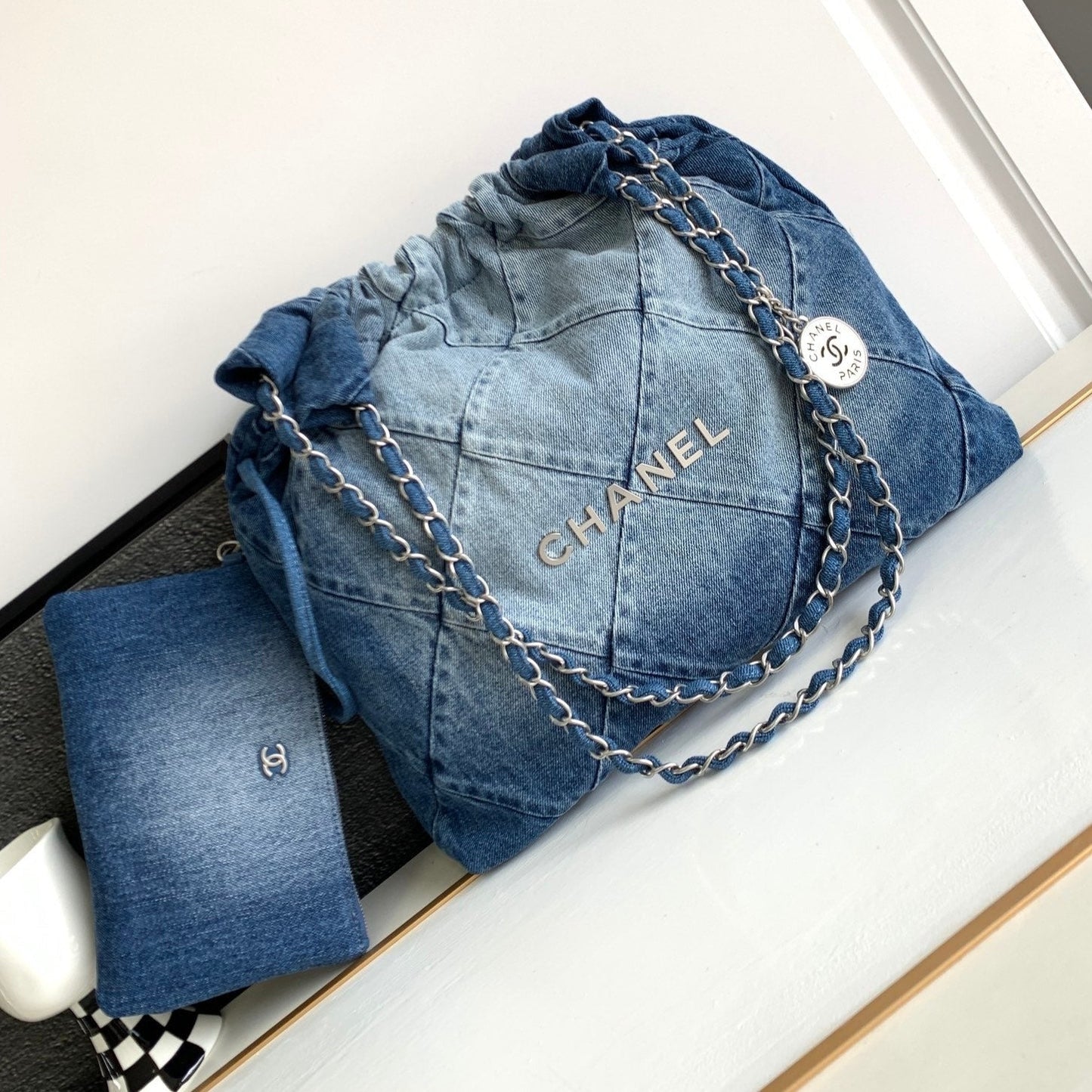 CC HOBO 39CM DENIM QUINCAILLERIE ARGENTÉE