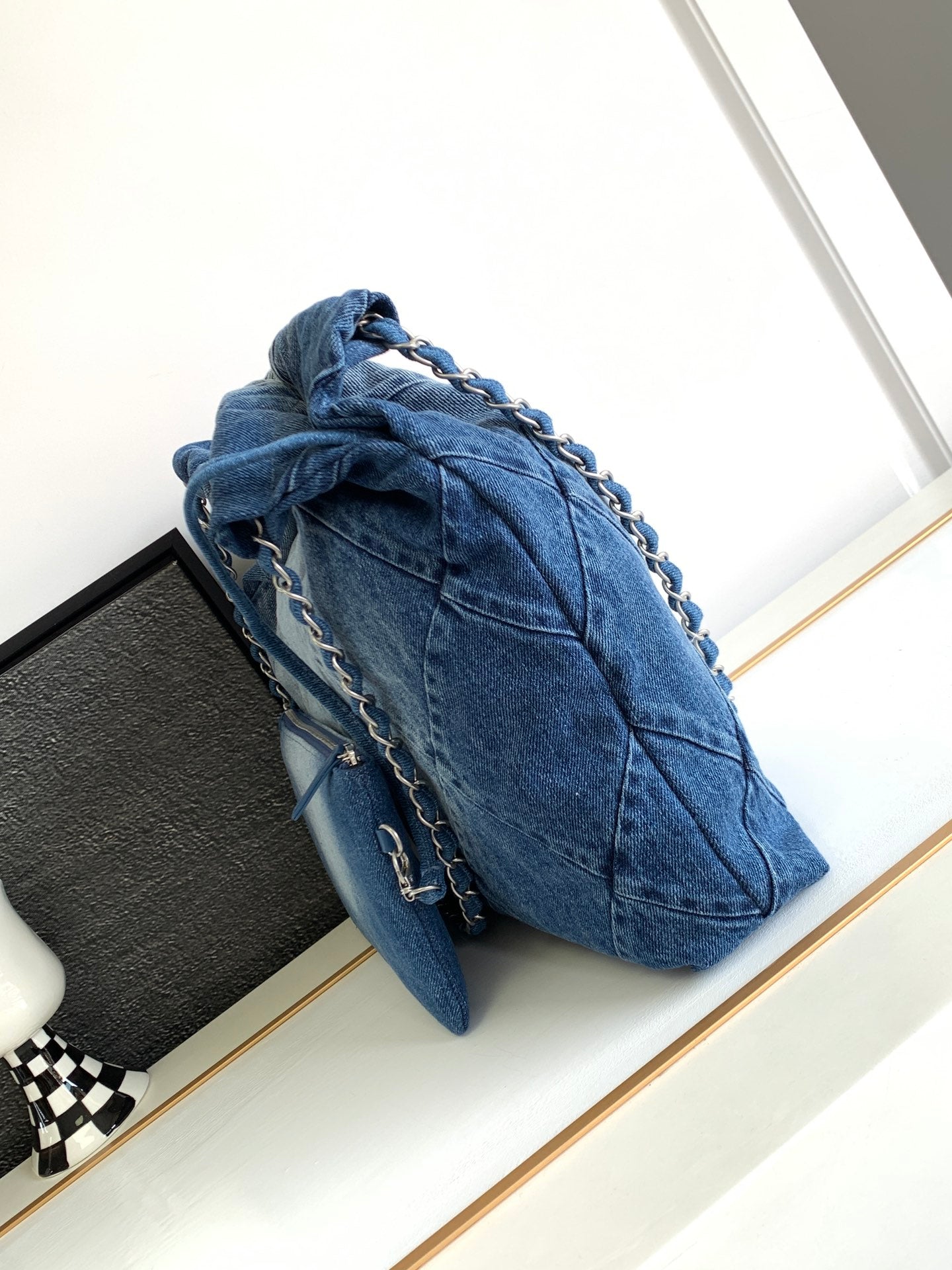 CC HOBO 39CM DENIM QUINCAILLERIE ARGENTÉE