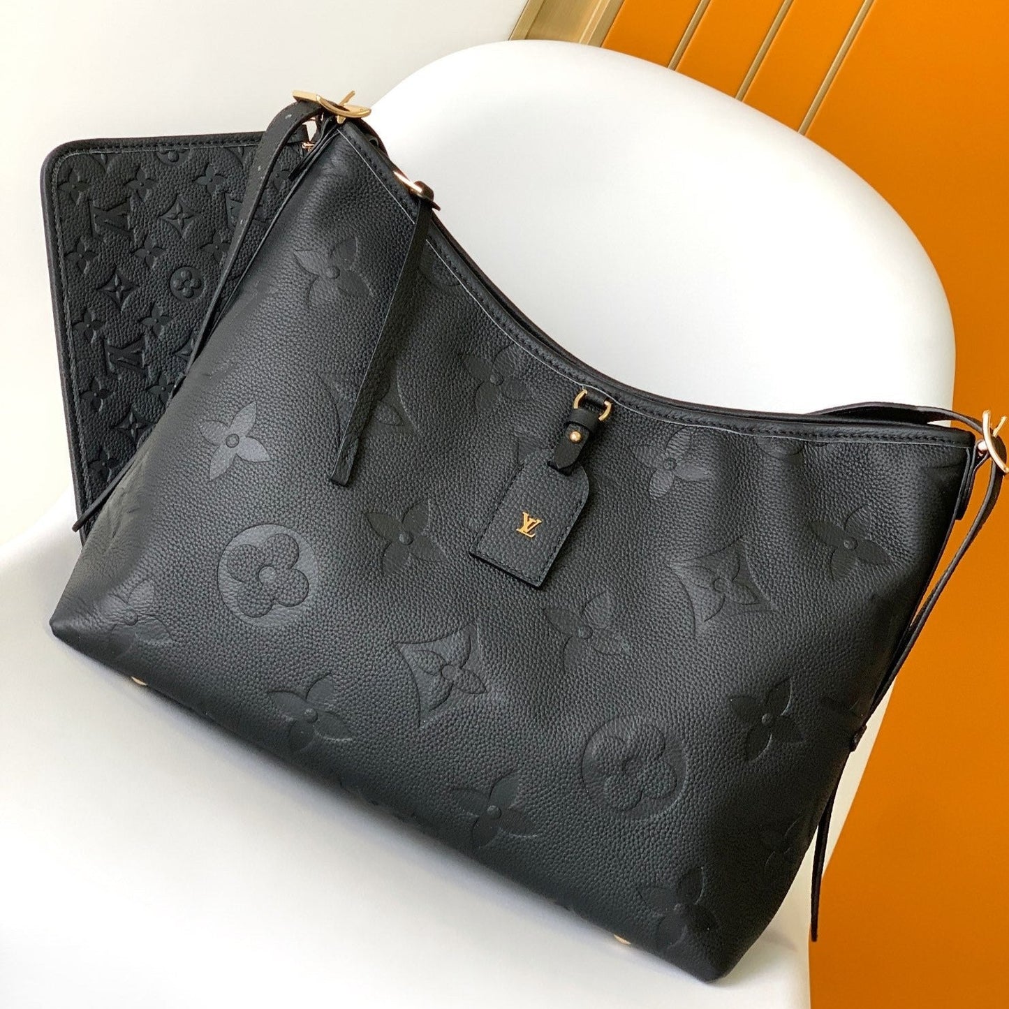 SAC FOURRE-TOUT MM 30 EN CUIR DE VACHE GRAINÉ NOIR