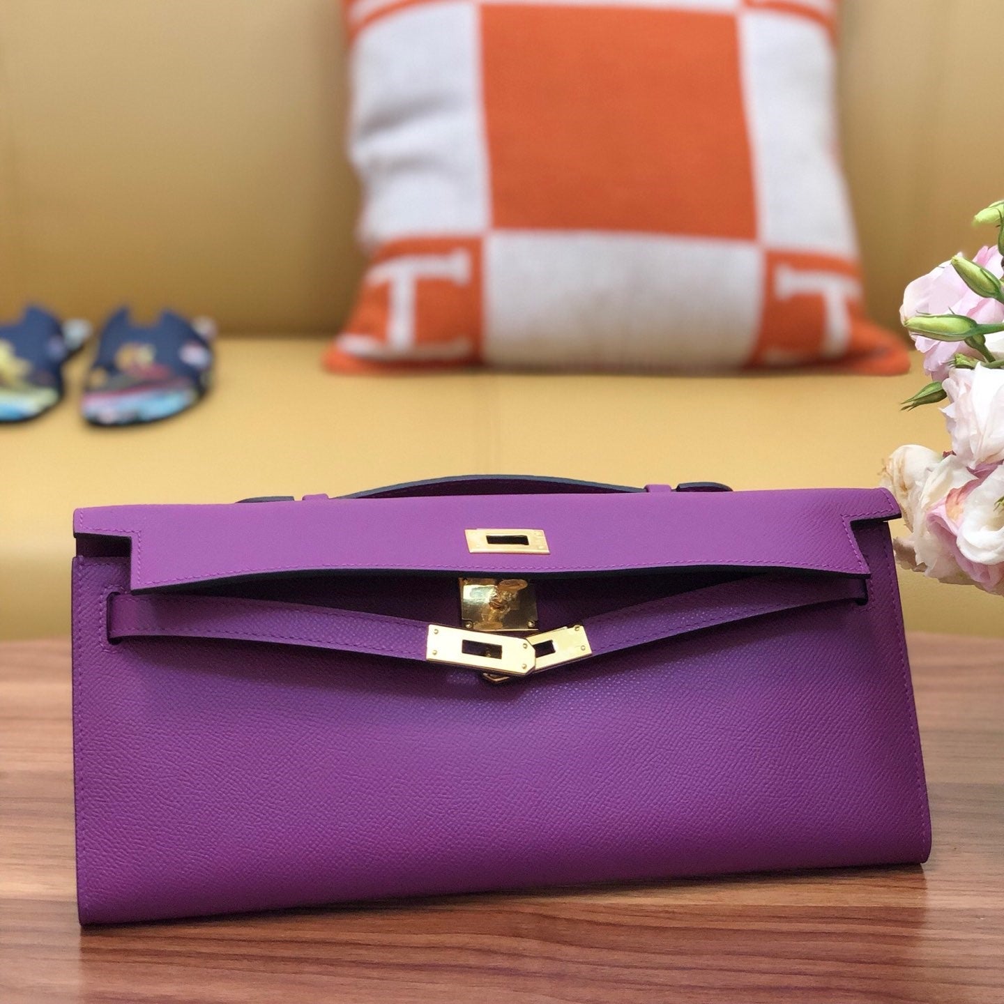 HM Kelly Cut 31cm Cuero Swift Morado Ghw