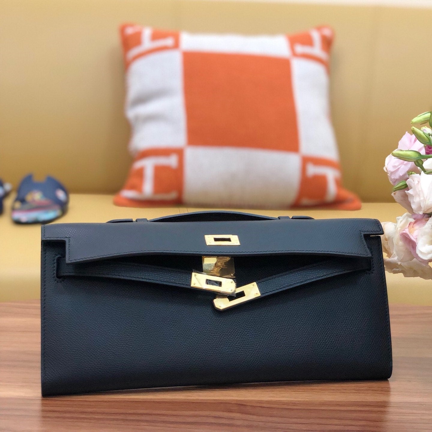 HM Kelly Cut 31cm Cuero Swift Negro Ghw