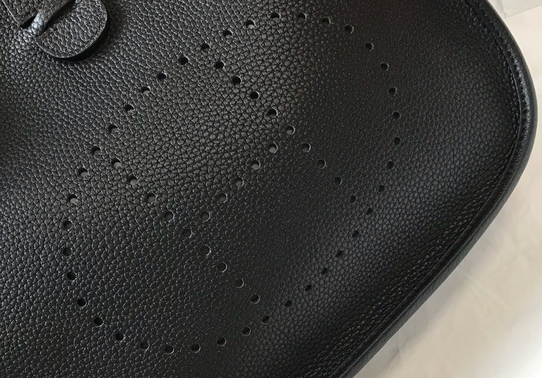 Evelyne 29cm Negro Togo Shw