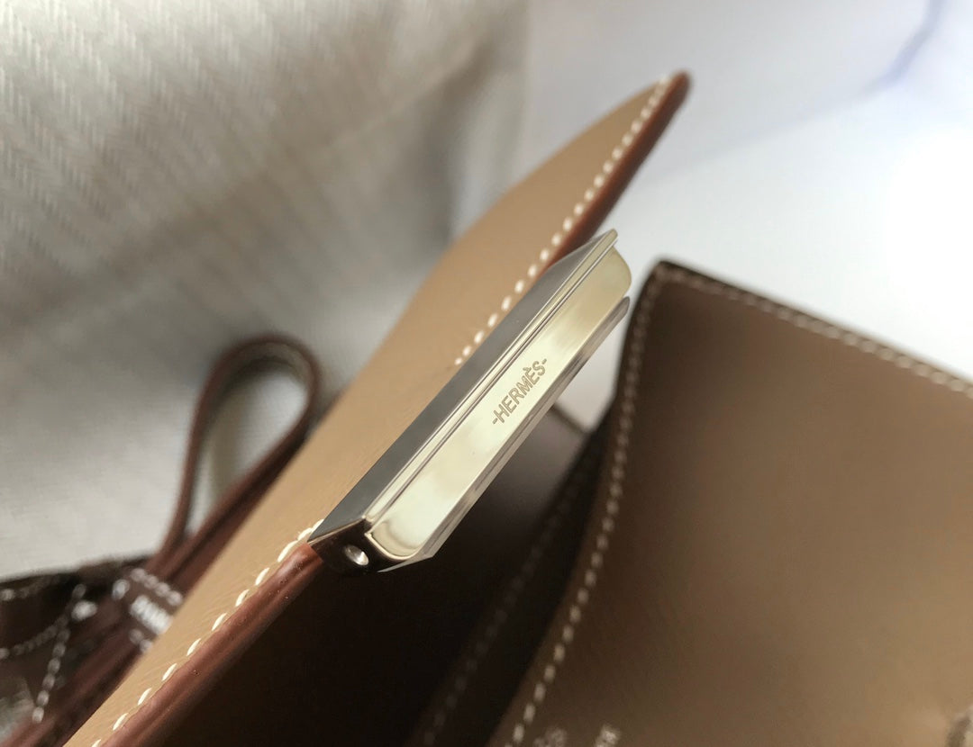 CONSTANCE 18 BROWN EPSOM HERRAMIENTAS DE PLATA