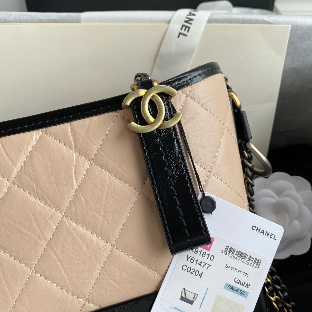 CC GABRIELLE SMALL 20CM HOBO BAG BEIGE BLACK CALFSKIN
