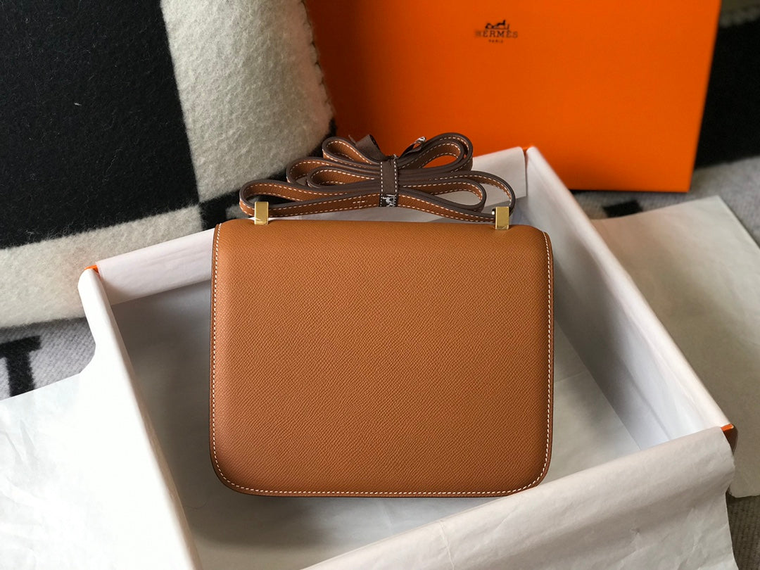 Constance 24 Gold, cuero Epsom, herrajes dorados