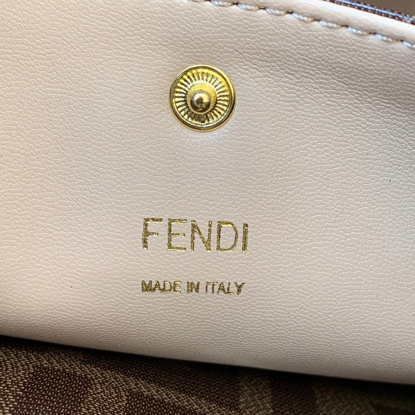 Bolso Peekaboo X-lite mediano de 30 cm, piel de cordero marrón claro, herrajes dorados