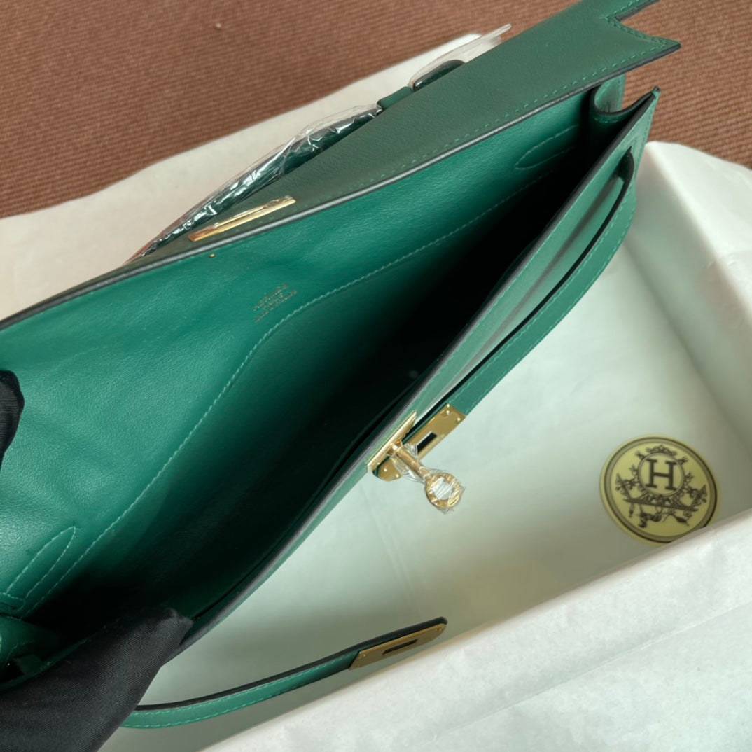 HM Kelly Cut 31cm Cuero Swift Verde Oscuro Ghw