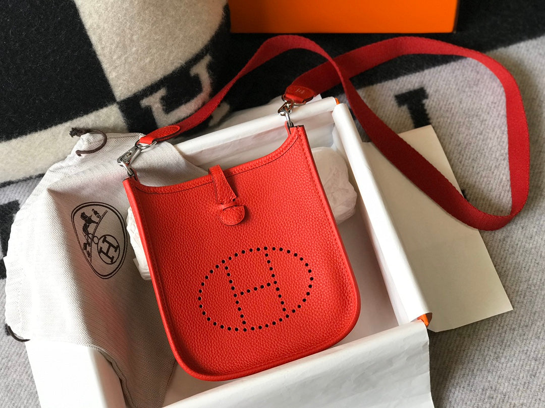 Mini Evelyne 18cm Rouge Togo Quincaillerie Argentée