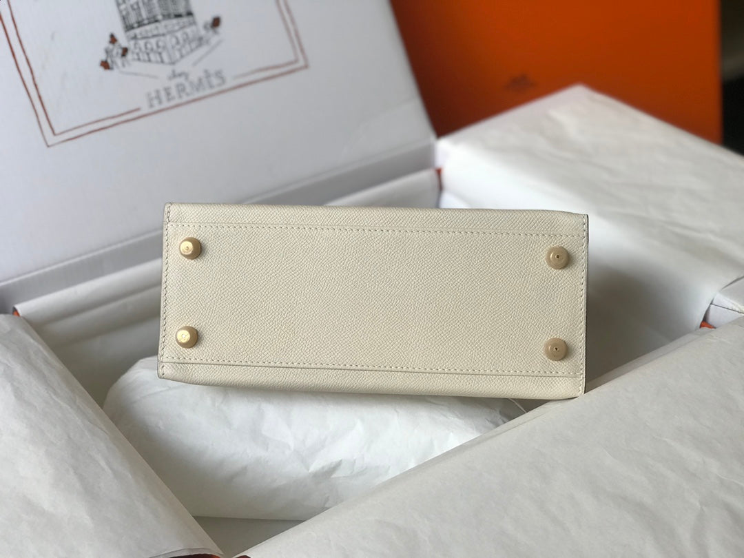 Hm Kelly 32 cm en cuir Epsom blanc avec finitions dorées