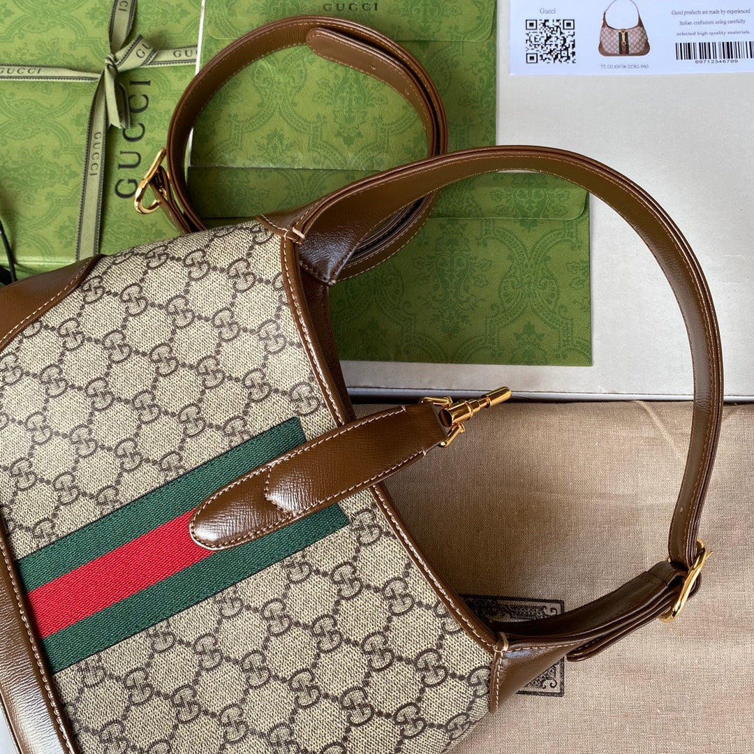 Bolso pequeño gg jackie de 28 cm en lona beige con monograma de piel de becerro marrón