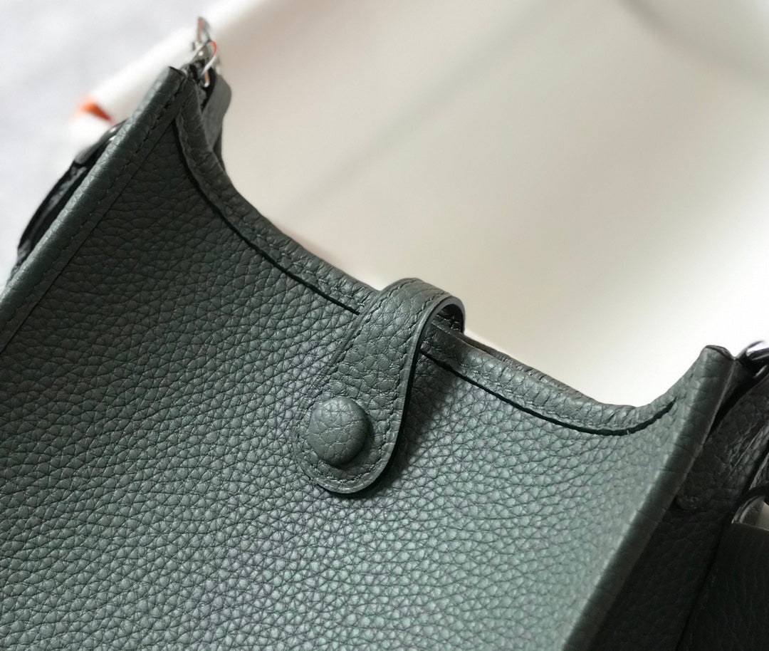 Mini Evelyne 18 cm Vert Amande Togo Quincaillerie Argentée