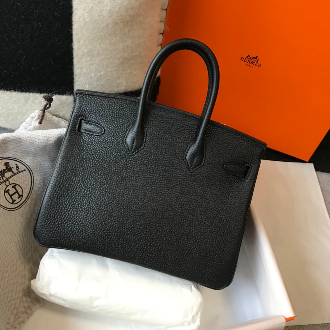 HM BIRKIN 30CM PIEL TOGO NEGRA Y HERRAJES PLATEADOS