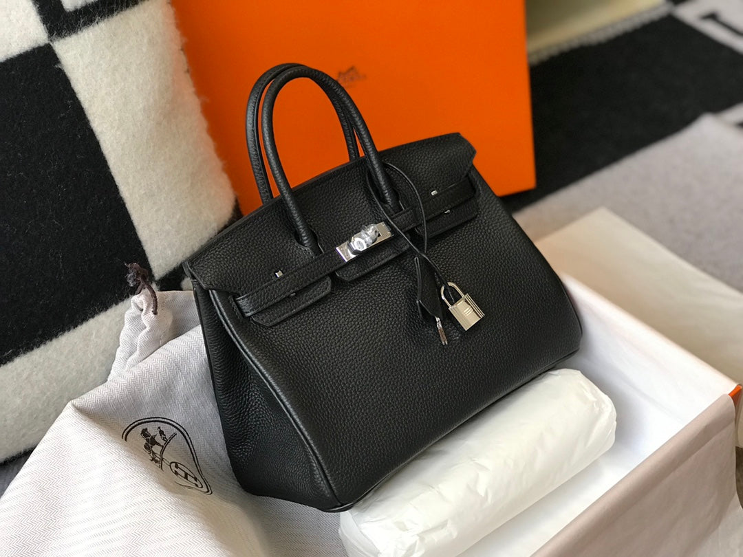 HM BIRKIN 30CM PIEL TOGO NEGRA Y HERRAJES PLATEADOS