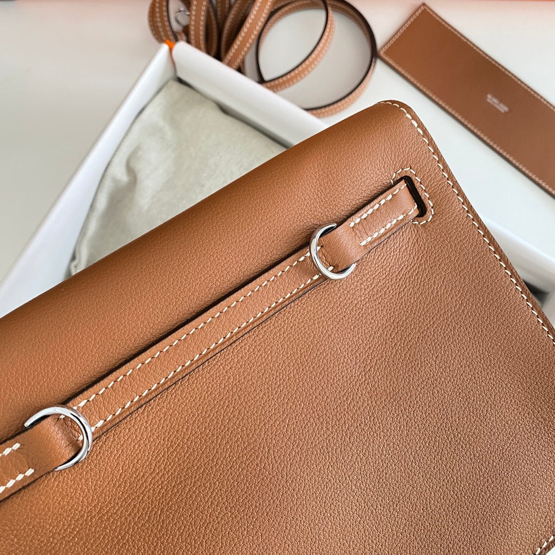 Montre Kelly Danse II 22 cm en cuir beige Evercolor