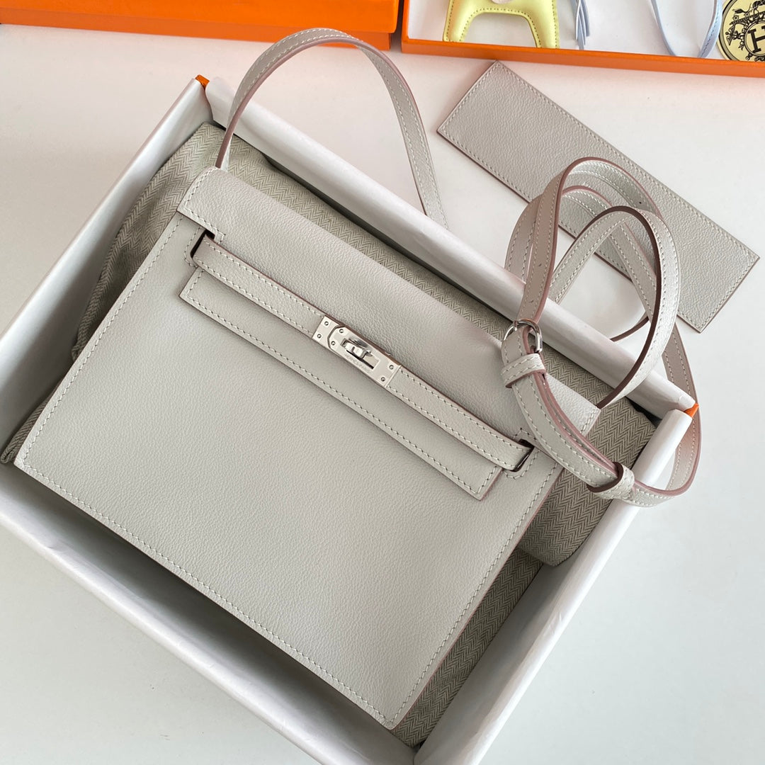 Kelly Danse II 22cm Gris Claro Evercolor Cuero Shw