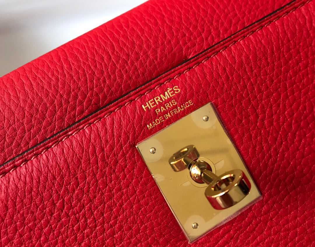 HM KELLY 25 CM TOGO ROJO HARDWARE DORADO