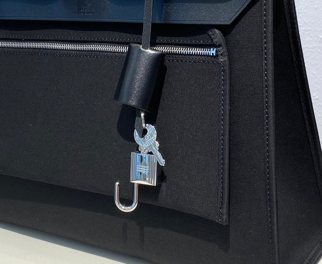 Herbag 31 Toile Lona Negra Piel de Vaca Negra