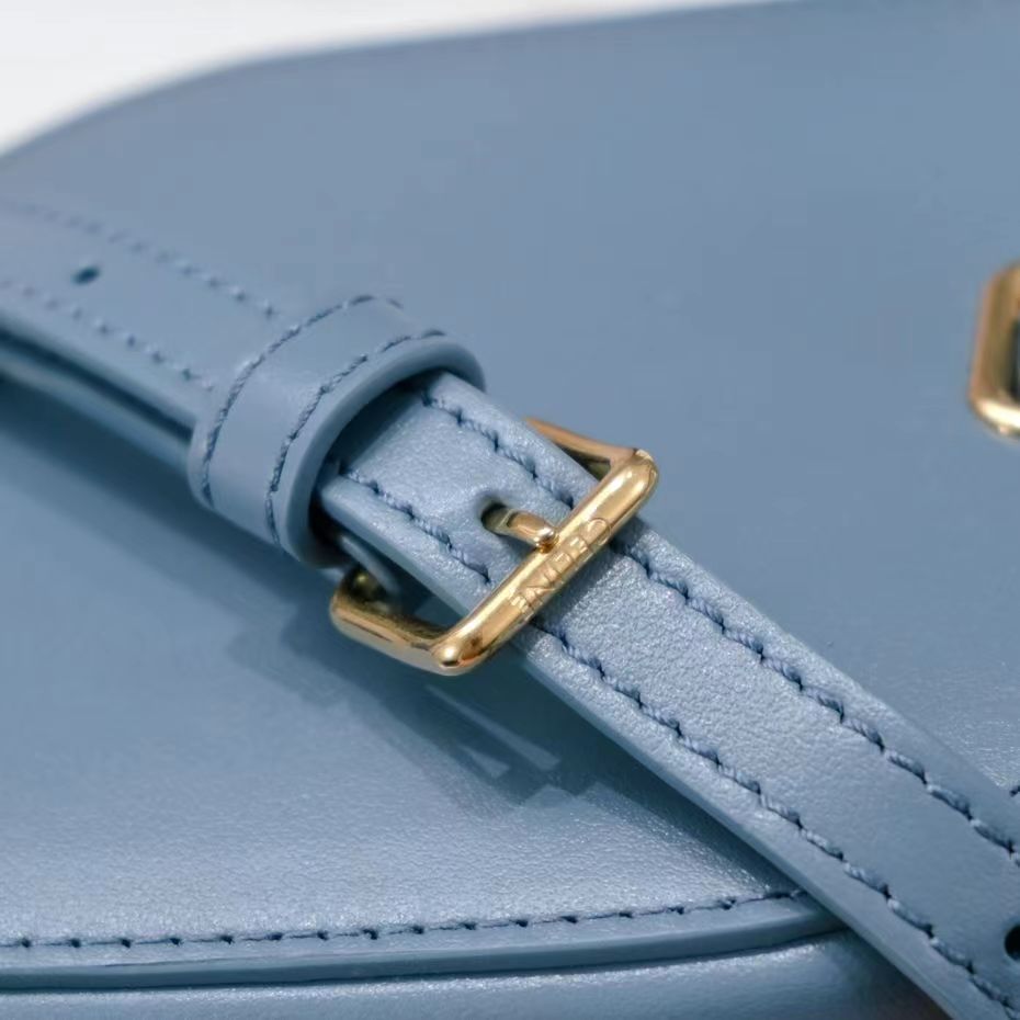 SAC BANDOULIÈRE SQUARE BOX 11 CUIR DE VEAU BLEU AZUR